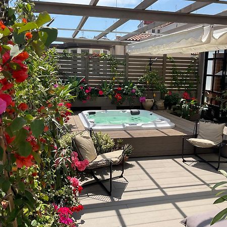 Fra Le Righe Bed & Breakfast Catania Bagian luar foto